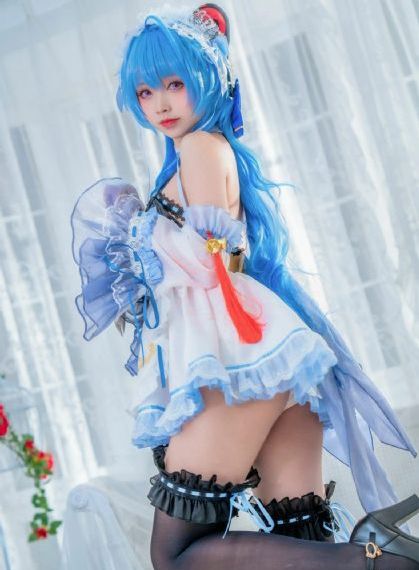 美丽姑娘观看中文版