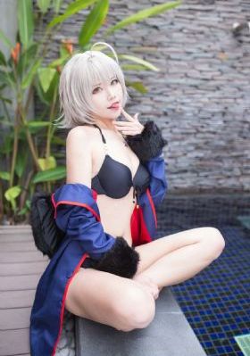 女性撤尿月经特写freehd