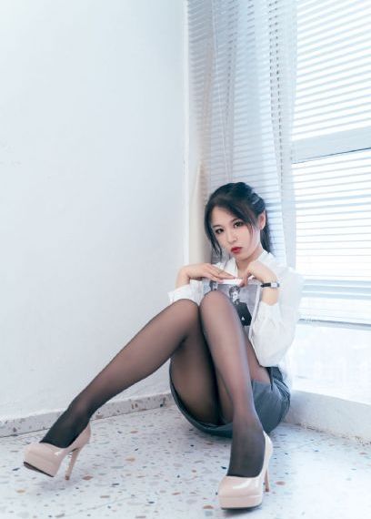 三级高清理伦电影在线