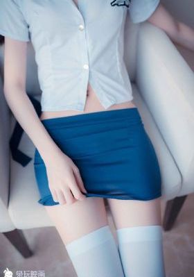 金梅瓶1